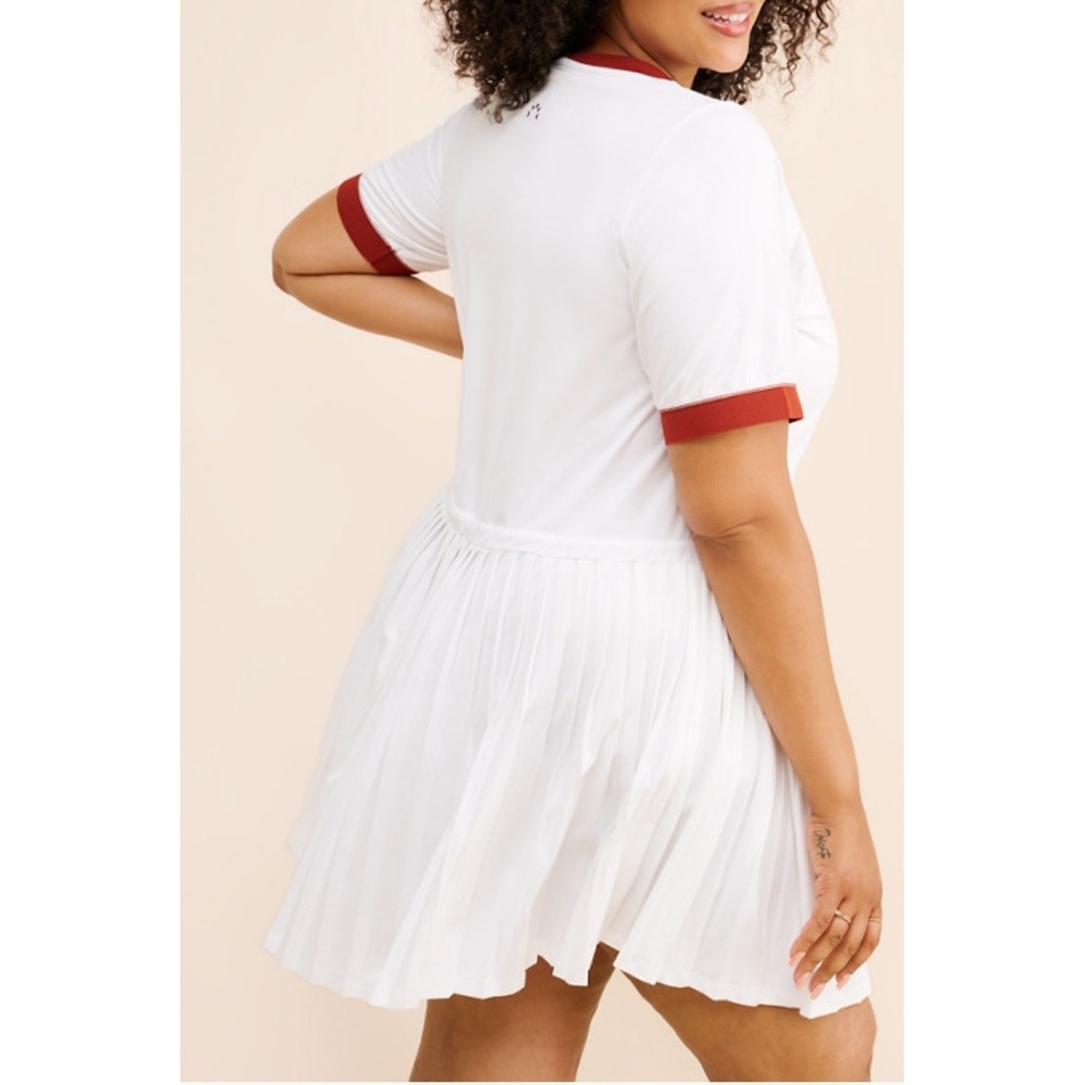 Varley Tennis Dress Women 2X White Burgundy Pleated Ringer Activewear - Picture 2 of 8